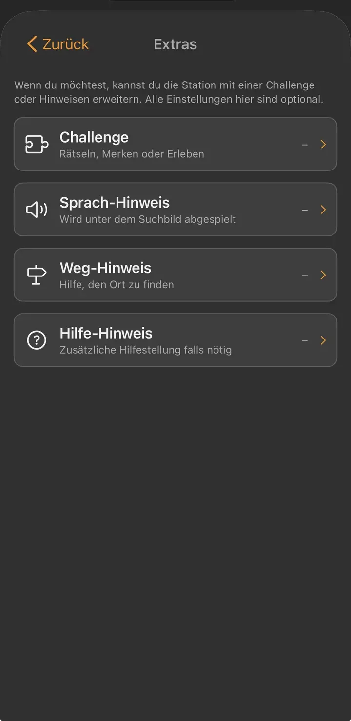 Extras-Screen einer Station: Challenge, Sprach-Hinweis, Weg-Hinweis, Hilfe-Hinweis, alle als optional gekennzeichnet