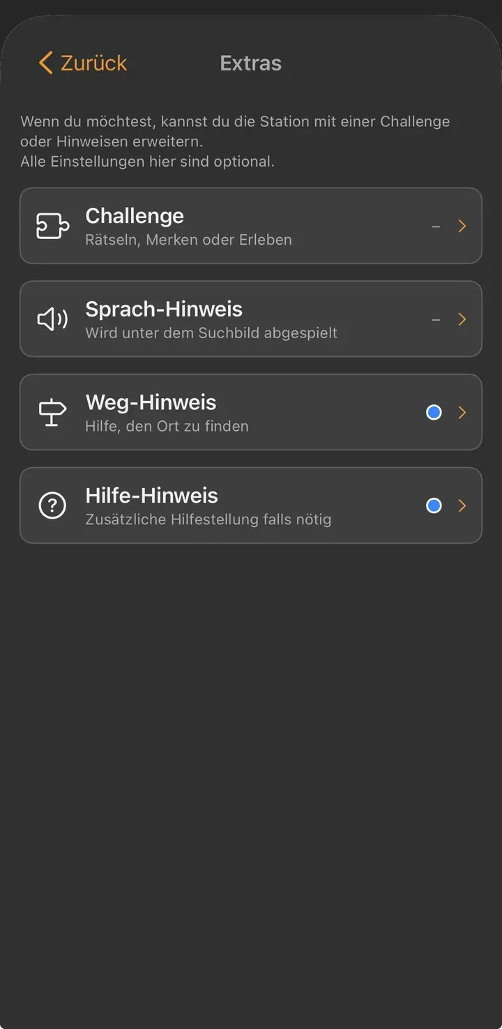 Extras-Übersicht einer Station: Weg-Hinweis und Hilfe-Hinweis tragen einen blauen Punkt, Challenge und Sprach-Hinweis einen Strich
